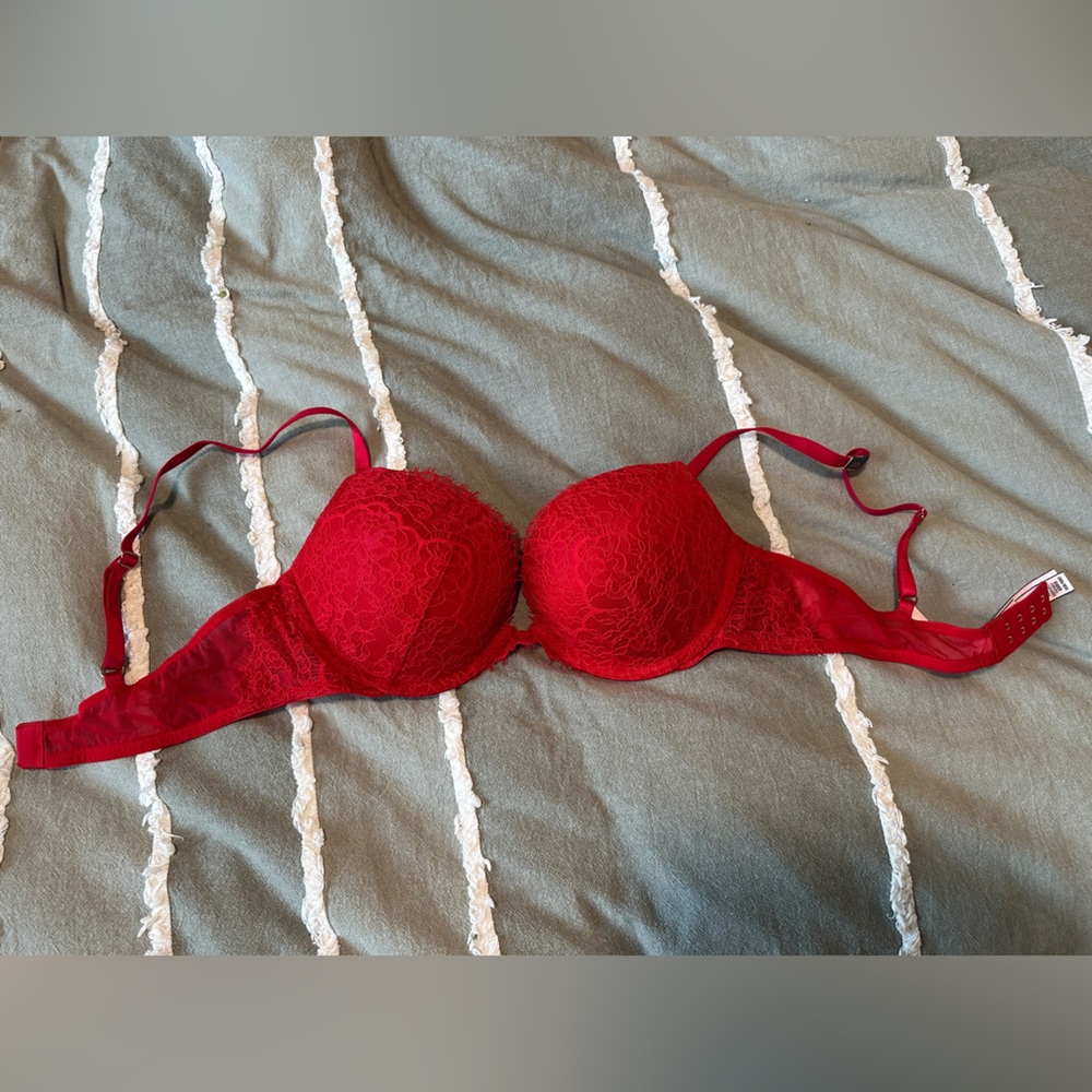 Victoria’s Secret Red Lace Push-Up Bra